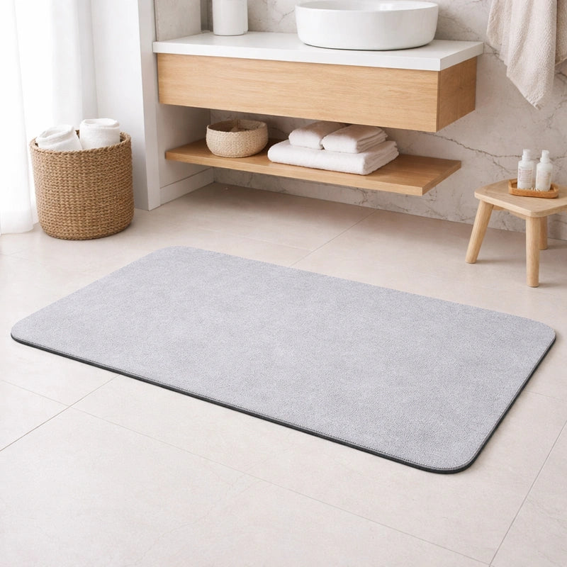 Tapis de bain absorbant gris clair
