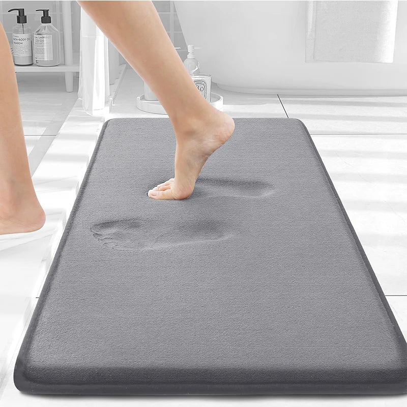 Tapis de bain gris clair