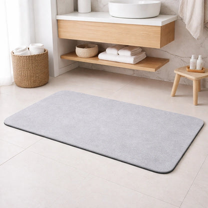 Tapis de bain absorbant gris clair